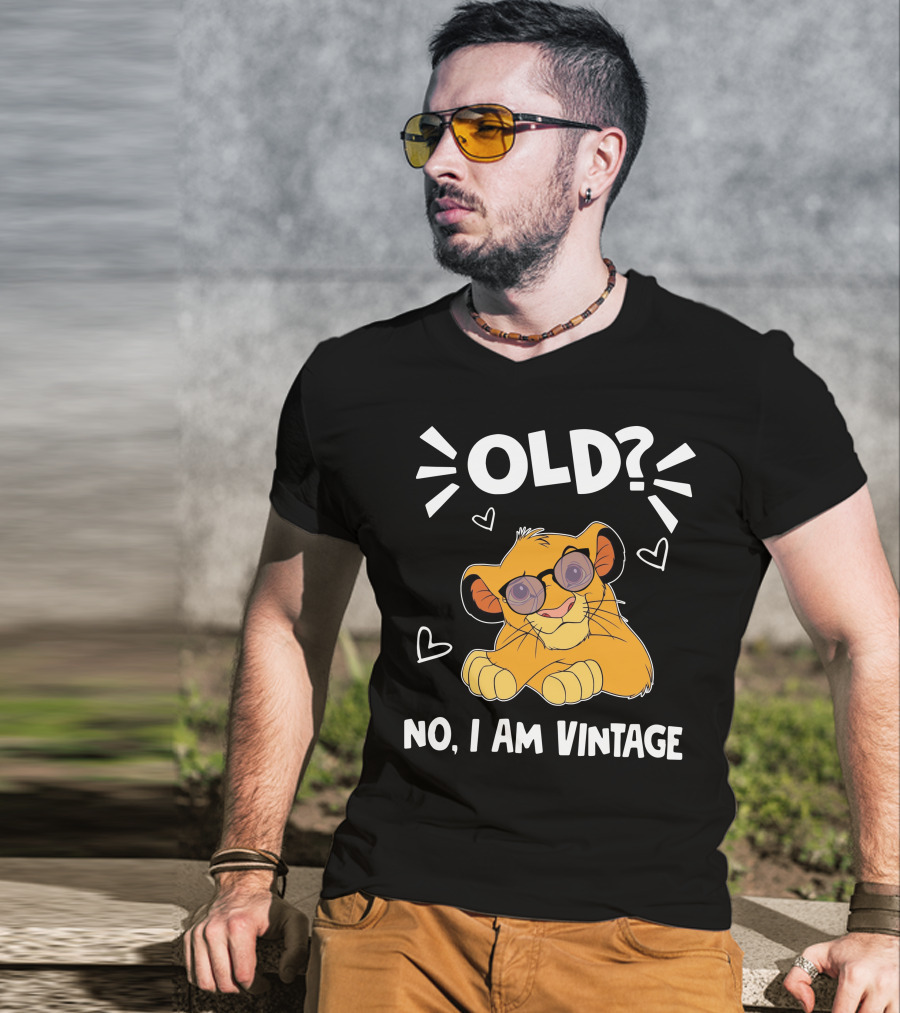 Simba Old No I Am Vintage T-Shirt