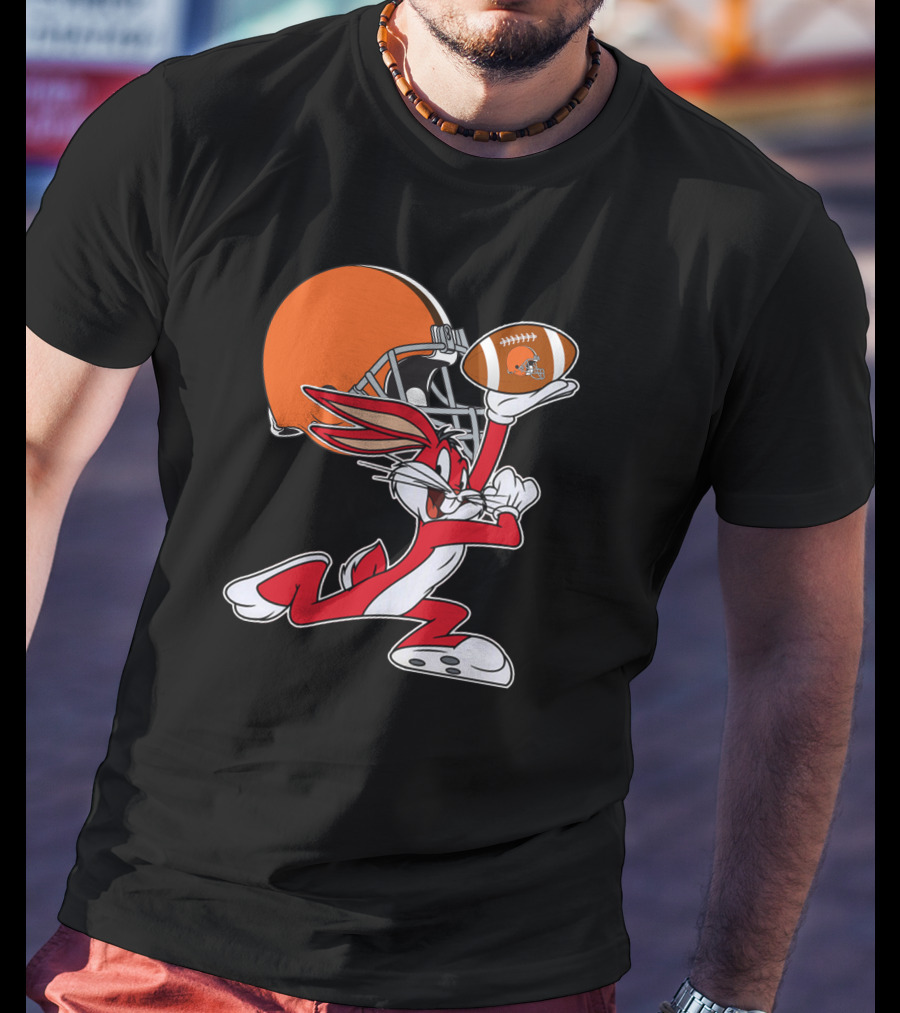Cleveland Browns Bugs Bunny Football Chiefs T-Shirt