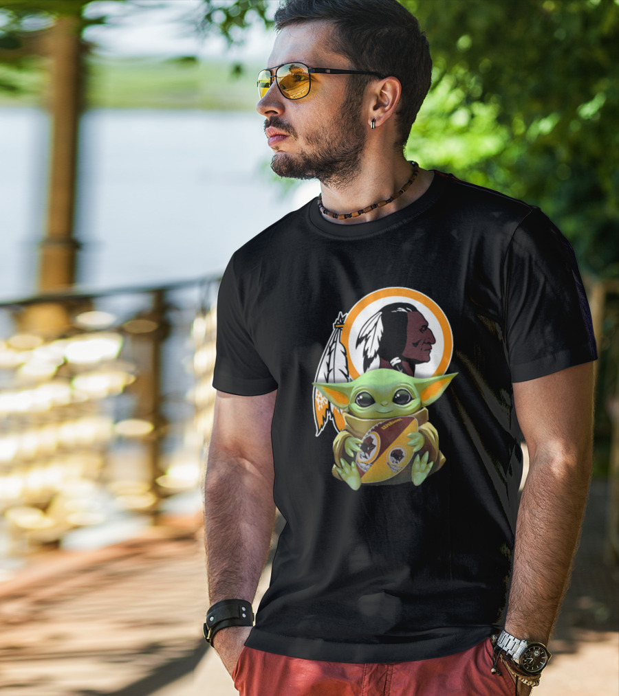Washington Redskins Baby Yoda Football Team T-Shirt