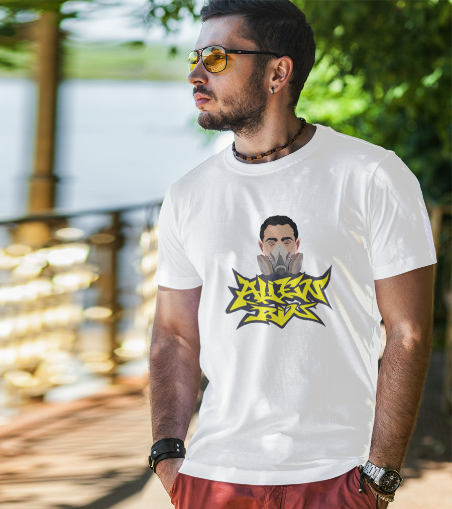Alien Binds Gas Mask T-Shirt