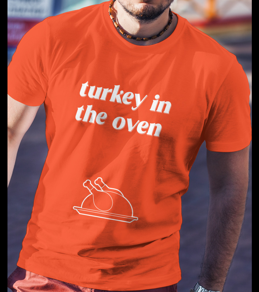 Turkey In The Oven Thanksgiving Holiday Plate T-Shirt