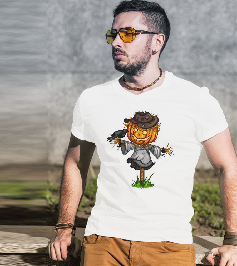 Scarecrow Halloween Pumpkin Head With Crow And Tattered Hat T-Shirt