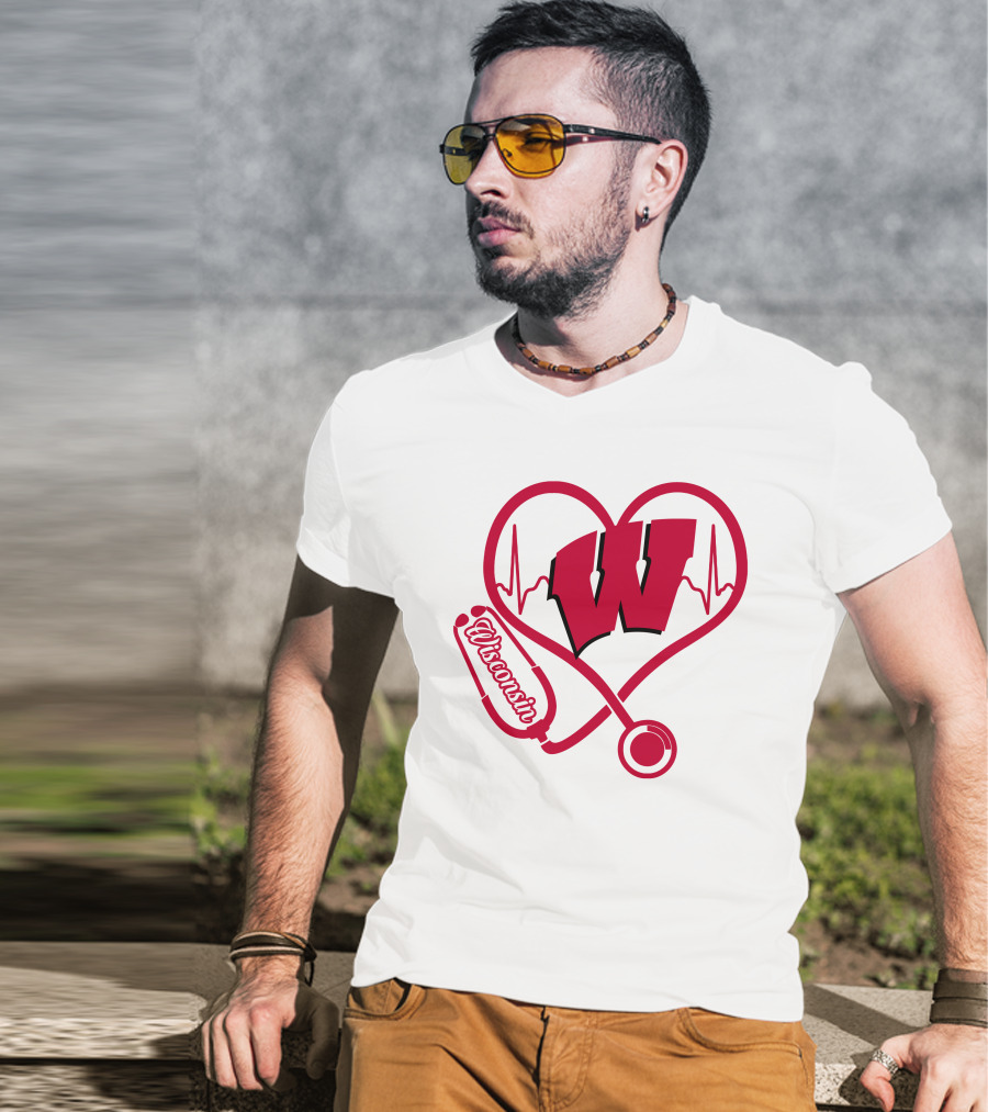 Nurse Love Wisconsin Badgers Heartbeat Stethoscope T-Shirt