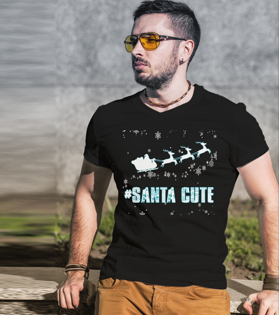 Santa Cute Reindeer Sleigh Snowflakes T-Shirt