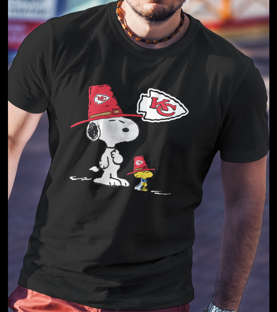 Snoopy And Woodstock Kansas City Chiefs Kc Logo Hat T-Shirt