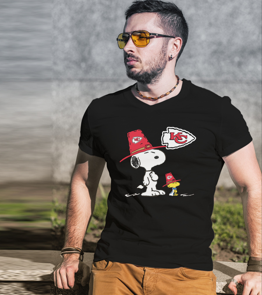Snoopy And Woodstock Kansas City Chiefs Kc Logo Hat T-Shirt