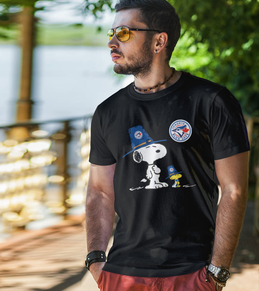 Toronto Blue Jays Snoopy And Woodstock Baseball Fanatic Duo T-Shirt