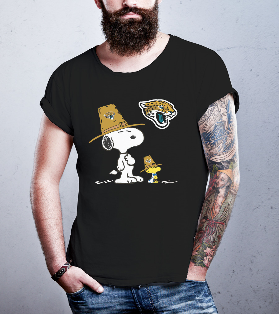 Snoopy And Woodstock With Jacksonville Jaguars Pilgrim Hats T-Shirt
