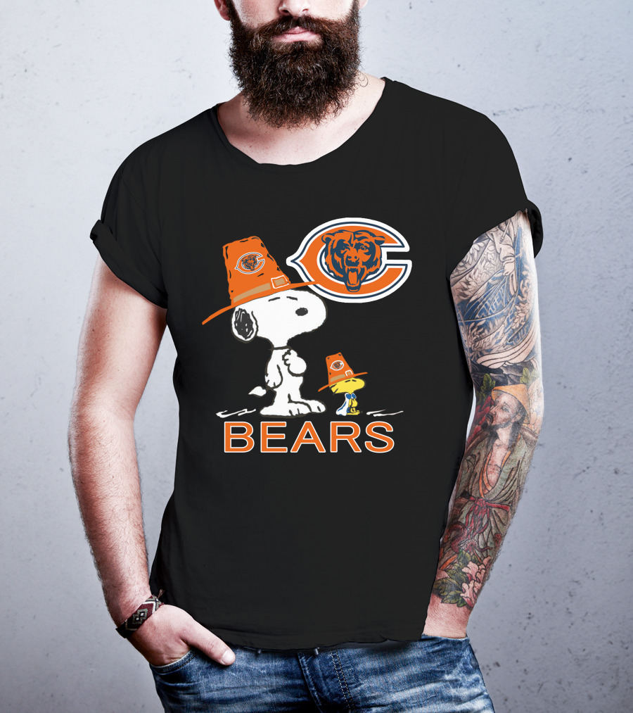 Chicago Bears Snoopy Thanksgiving Football T-Shirt