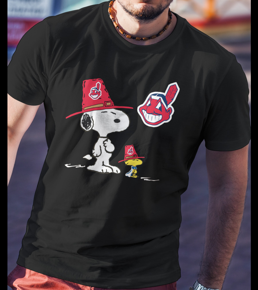 Cleveland Indians Snoopy Woodstock Chief Wahoo Hat T-Shirt
