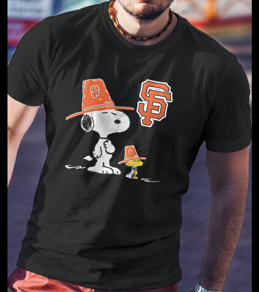 San Francisco Giants Snoopy Woodstock Thanksgiving Hat T-Shirt
