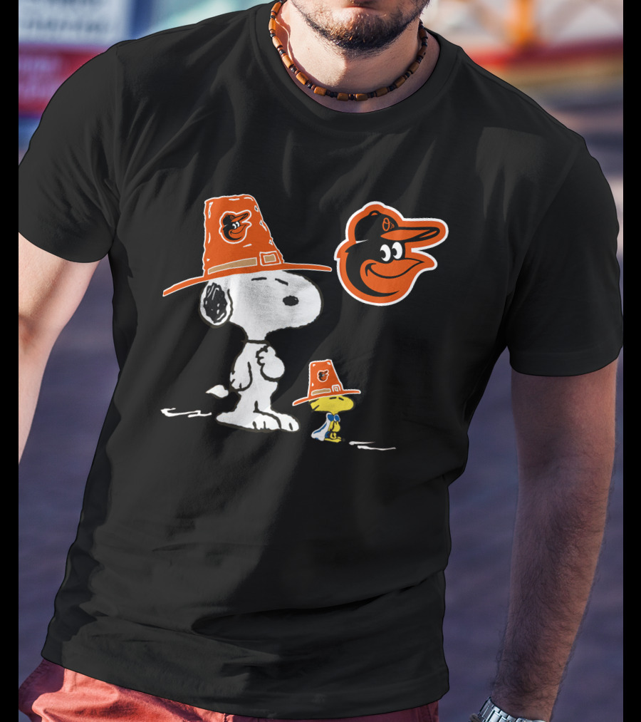 Snoopy Woodstock Orioles Thanksgiving Pilgrim Hats T-Shirt