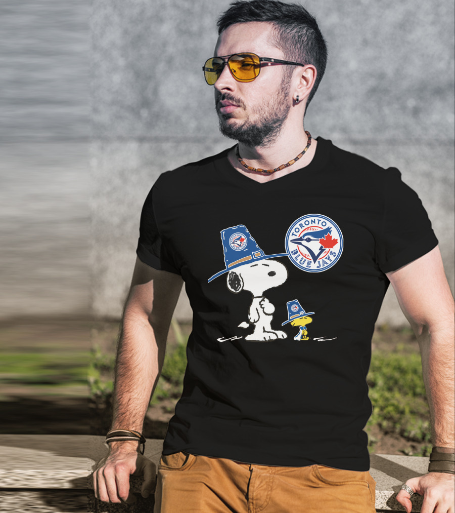 Toronto Blue Jays Snoopy Woodstock Baseball Duo With Team T-Shirt