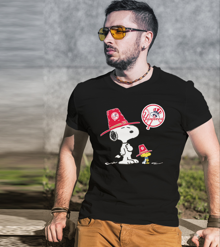 Yankees Snoopy Woodstock Baseball Hat T-Shirt