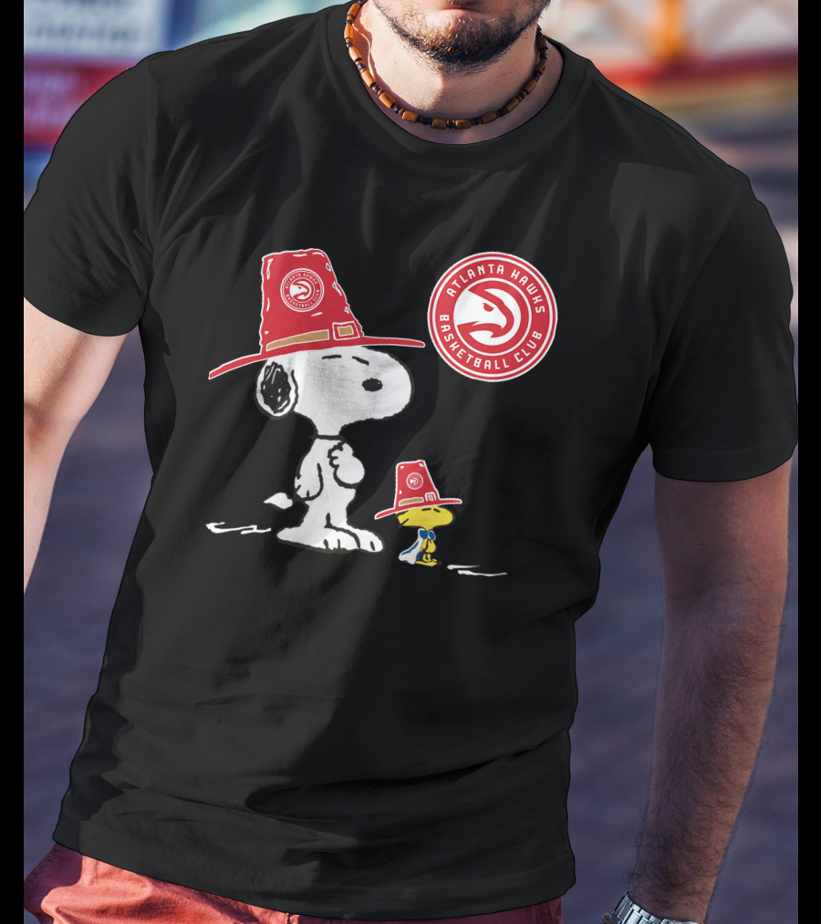 Atlanta Hawks Basketball Club Snoopy Woodstock Fan Hat T-Shirt