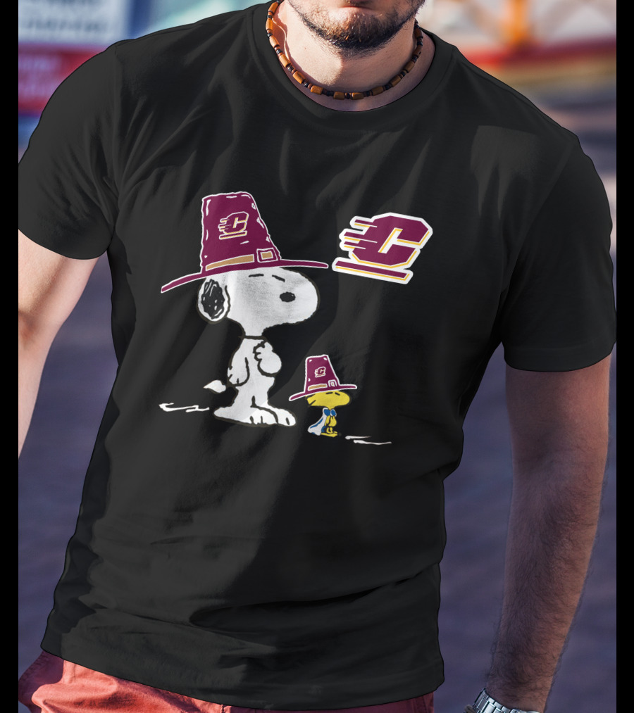 Central Michigan Chippewas Snoopy Woodstock Football T-Shirt