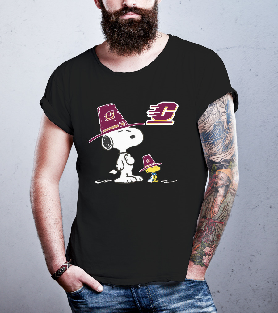Central Michigan Chippewas Snoopy Woodstock Football T-Shirt