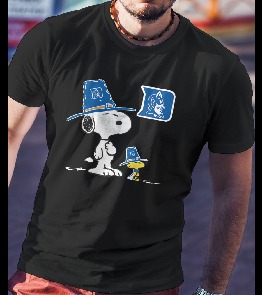 Duke Blue Devils Snoopy And Woodstock Pilgrim Hats T-Shirt