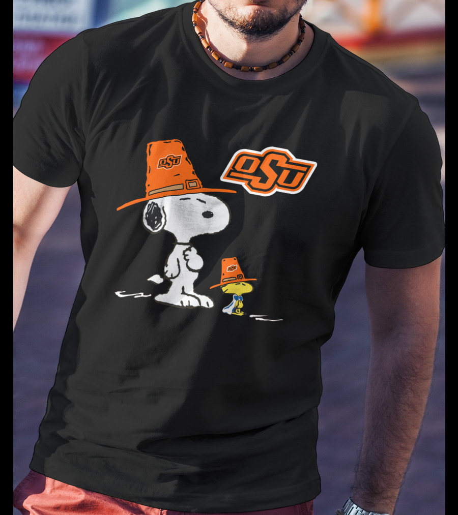 Oklahoma State Cowboys Snoopy OSU Hat Peanuts T-Shirt