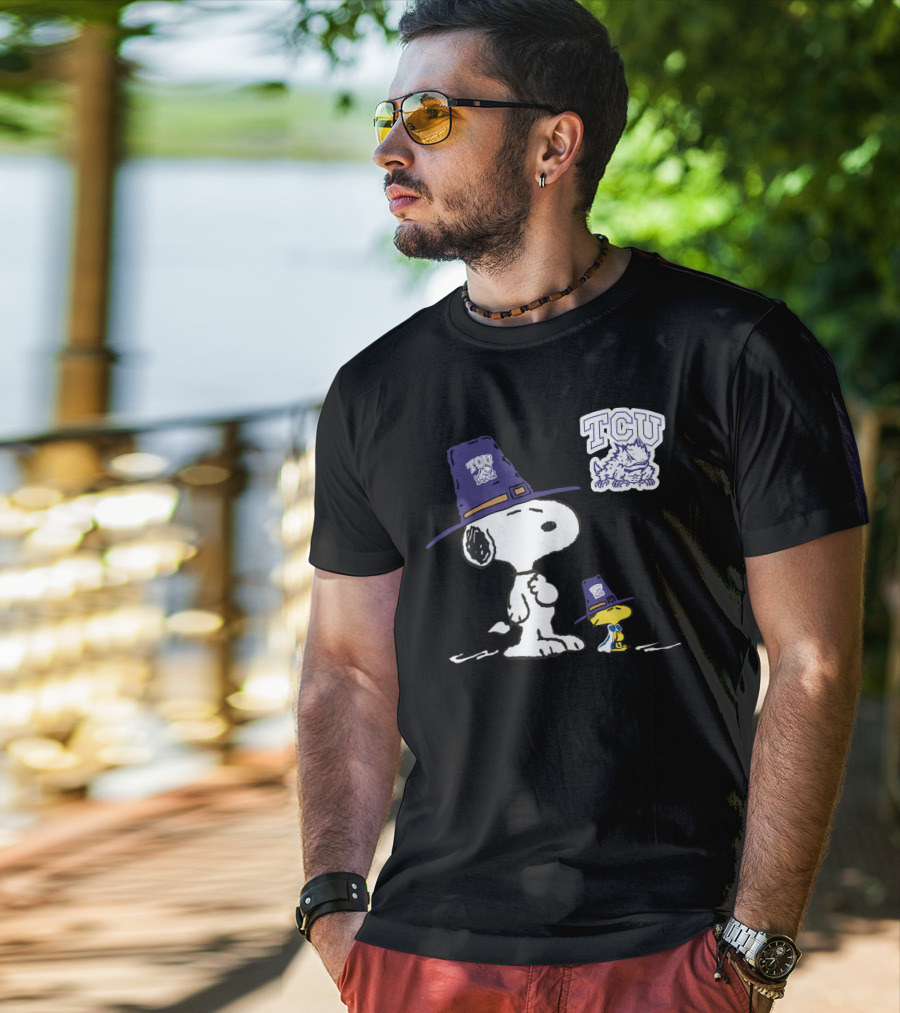 TCU Horned Frogs Snoopy Woodstock Pilgrim Hat T-Shirt