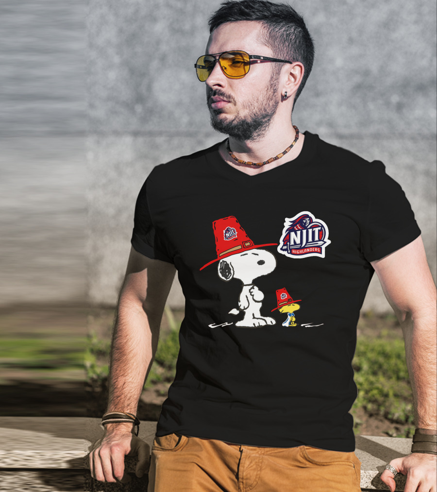 NJIT Highlanders Snoopy And Woodstock Wearing Red Hats T-Shirt
