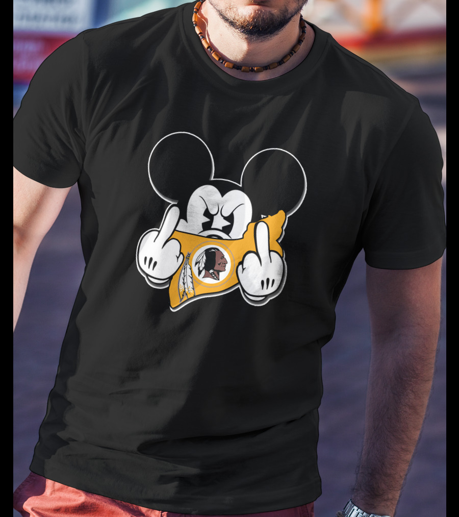 Mickey Mouse Washington Redskins Middle Finger Gesture T-Shirt