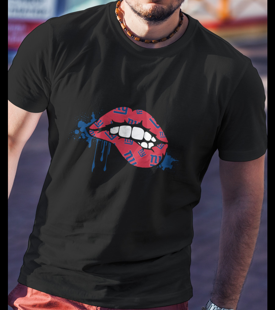 New York Giants Dripping Lips Artwork T-Shirt