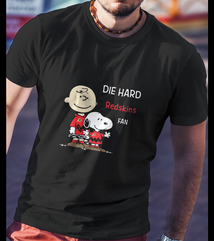 Die Hard Redskins Fan Snoopy And Charlie Brown T-Shirt