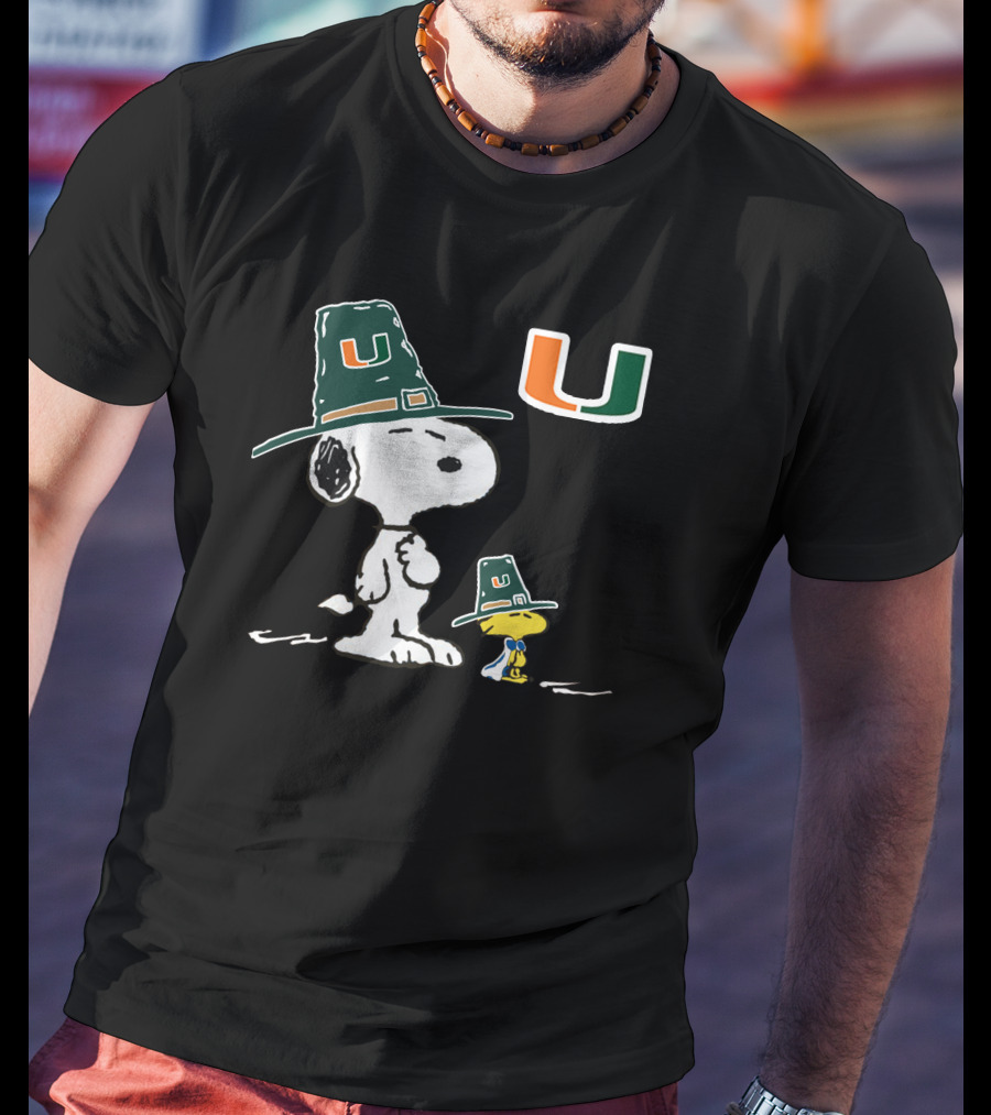 Miami Hurricanes Snoopy Woodstock Pilgrim Hats University T-Shirt