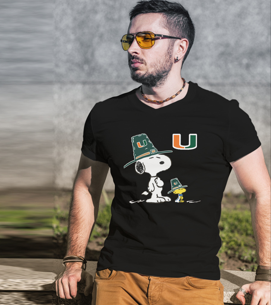 Miami Hurricanes Snoopy Woodstock Pilgrim Hats University T-Shirt