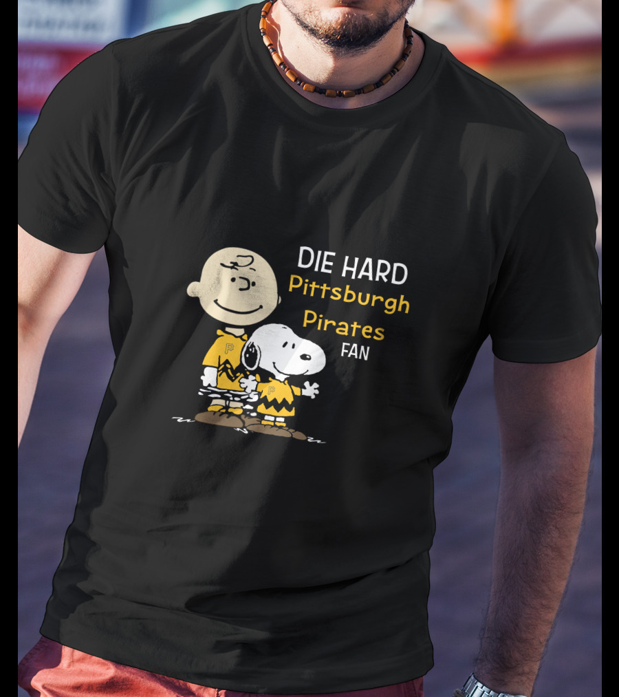 Die Hard Pittsburgh Pirates Fan Snoopy And Charlie Brown T-Shirt