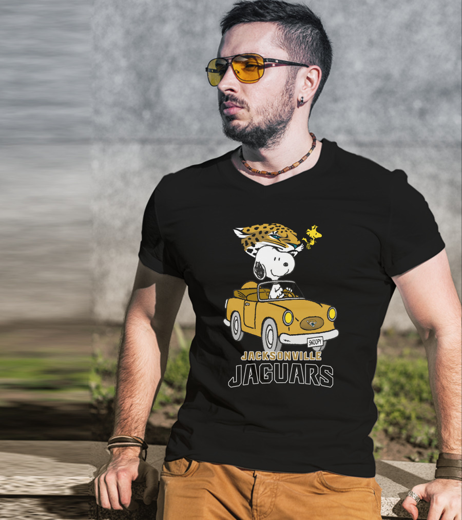 Jacksonville Jaguars Snoopy Driving Car With Woodstock T-Shirt