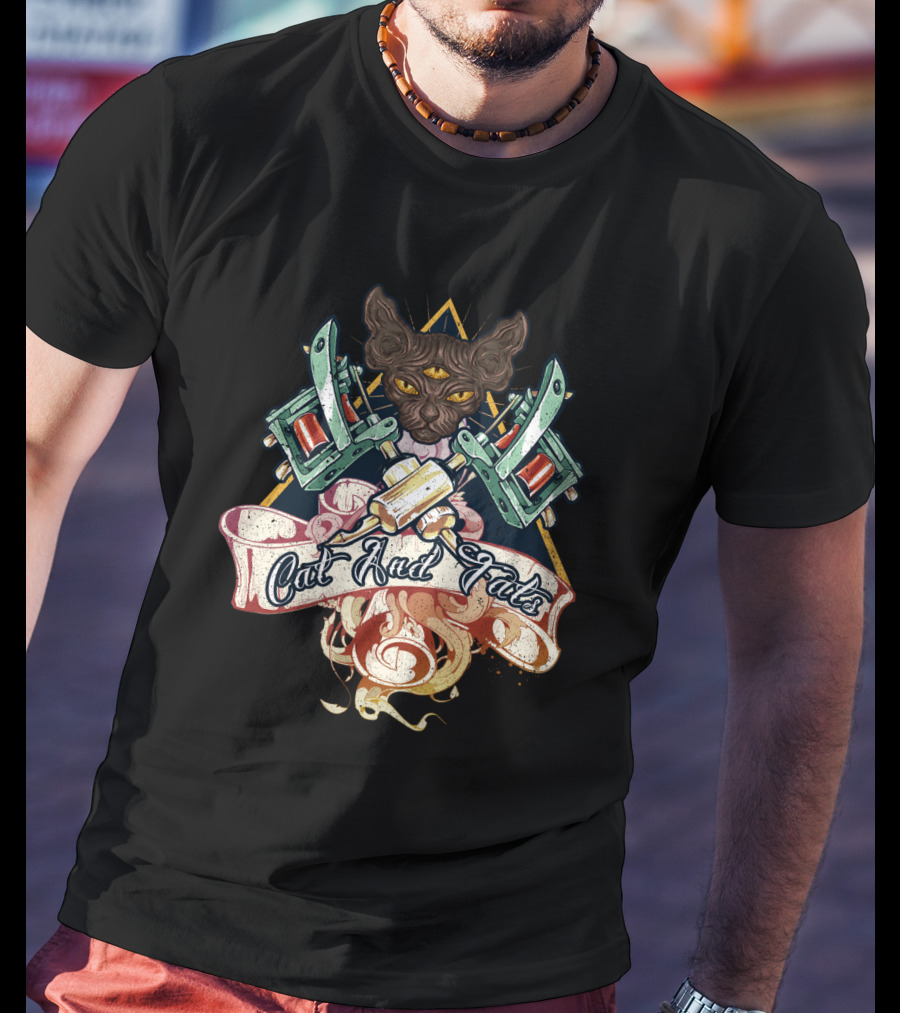 Cat And Tats Funny Cat Lovers With Tattoo Machine Art And Third Eye Sphynx T-Shirt