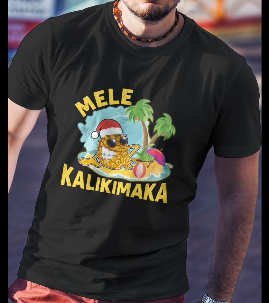 Mele Kalikimaka Hawaiian Pineapple With Santa Hat Tropical Christmas Vibes T-Shirt