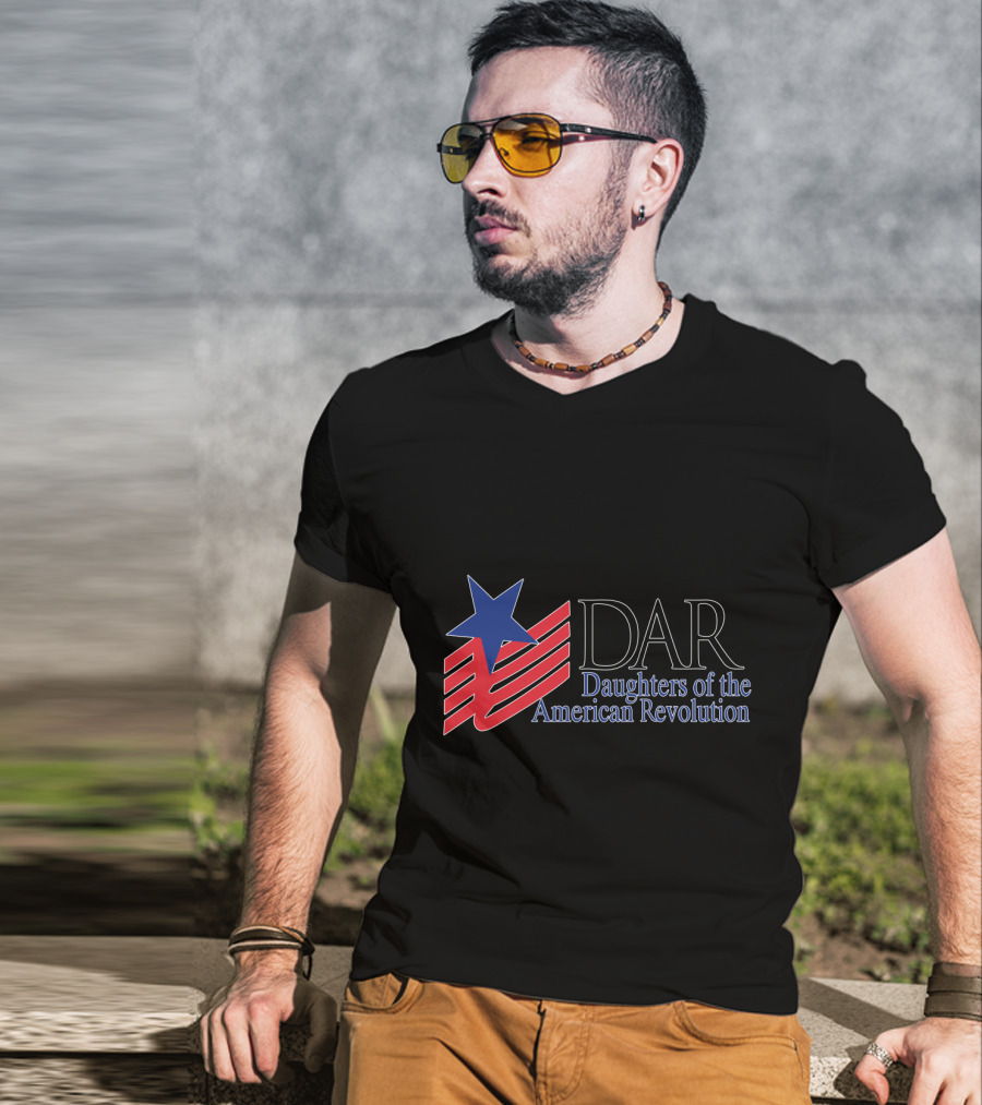 DAR Daughters Of The American Revolution Red White Blue Star Emblem T-Shirt