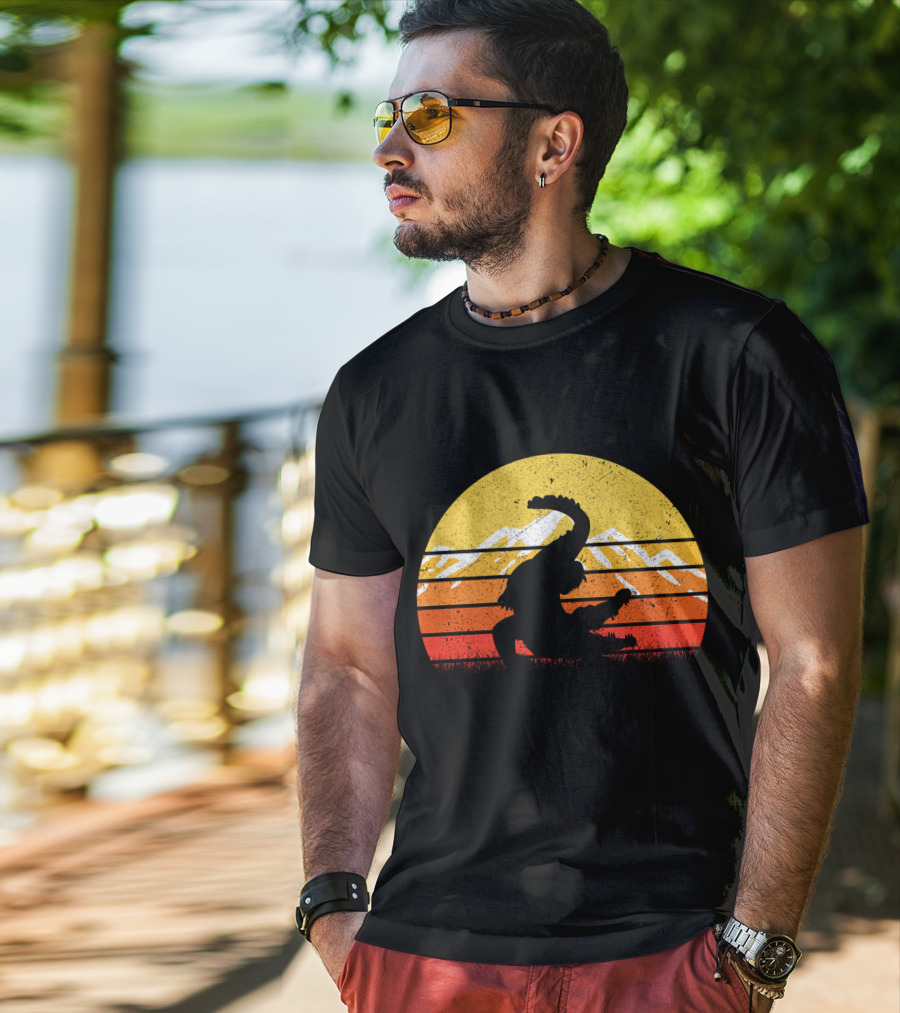 Retro Vintage Alligator Sunset Mountain T-Shirt
