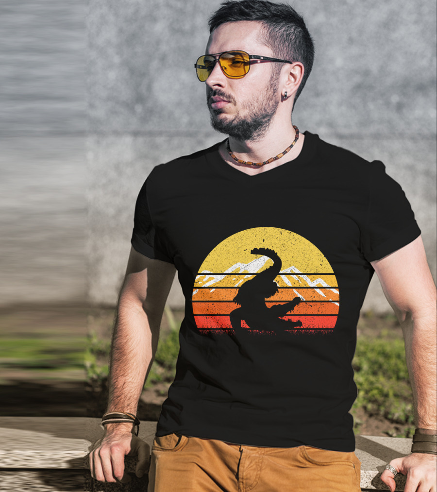 Retro Vintage Alligator Sunset Mountain T-Shirt