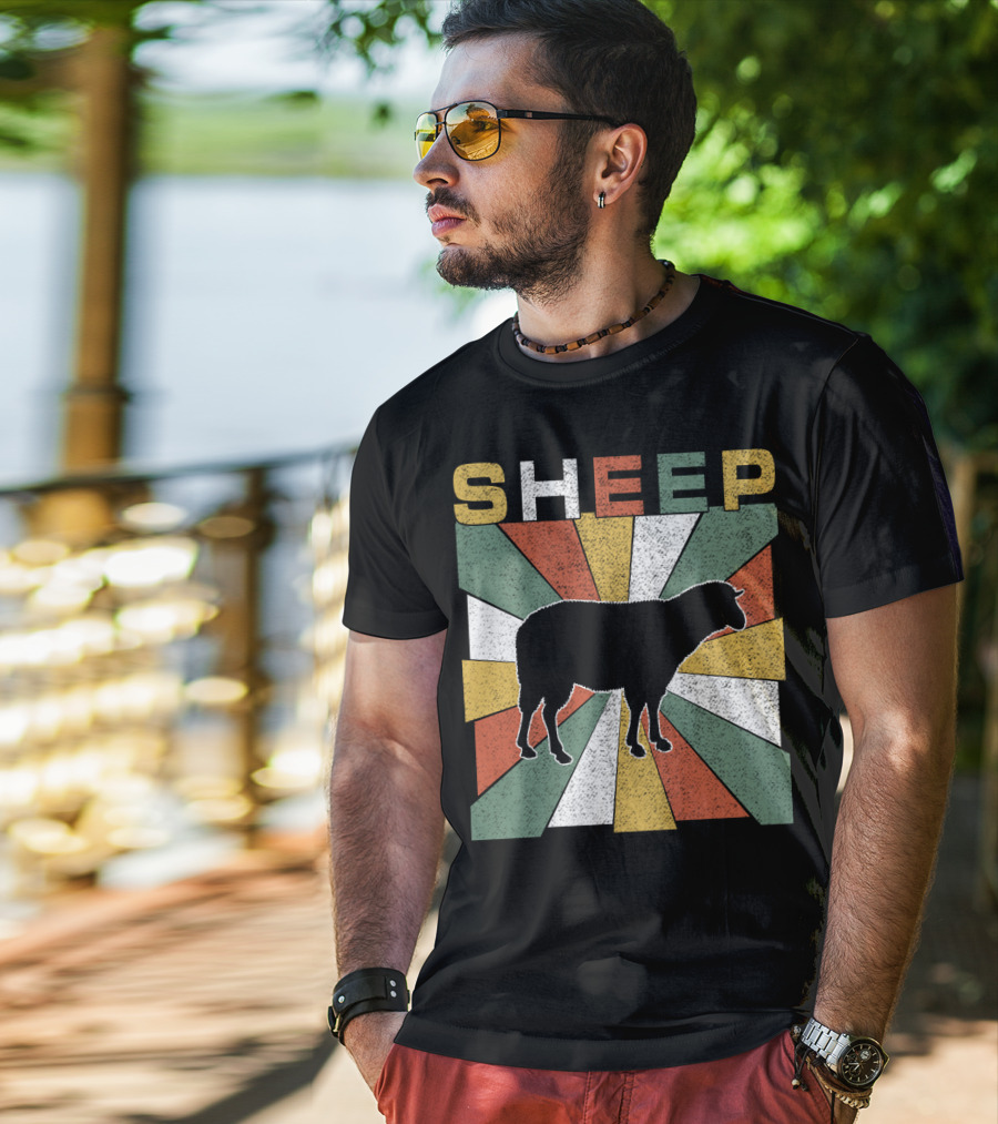 Sheep Retro 70s Vintage Silhouette Sunburst T-Shirt