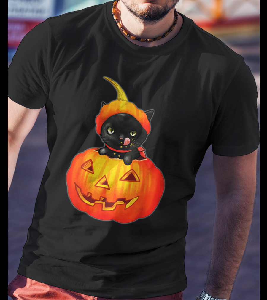 Funny Halloween Cats And Pumpkins With Scary Black Cat T-Shirt
