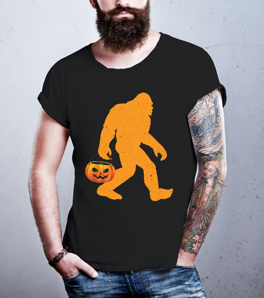 Funny Bigfoot Halloween Jack-o'-Lantern T-Shirt
