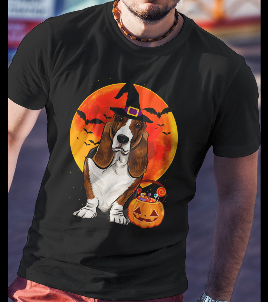 Basset Hound Witch Hat Halloween Pumpkin Candy Holder With Full Moon And Bats T-Shirt