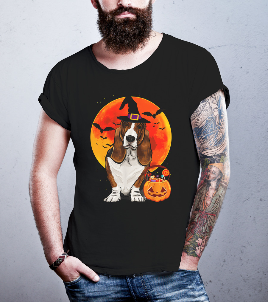 Basset Hound Witch Hat Halloween Pumpkin Candy Holder With Full Moon And Bats T-Shirt