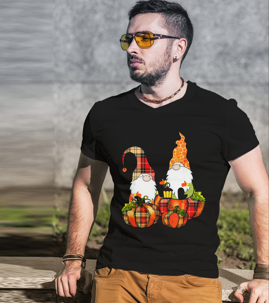 Cute Gnomes Halloween Funny Pumpkin Costume T-Shirt