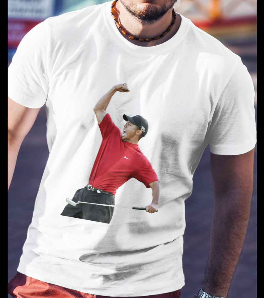 Tiger Woods Golf Victory Red Putter T-Shirt