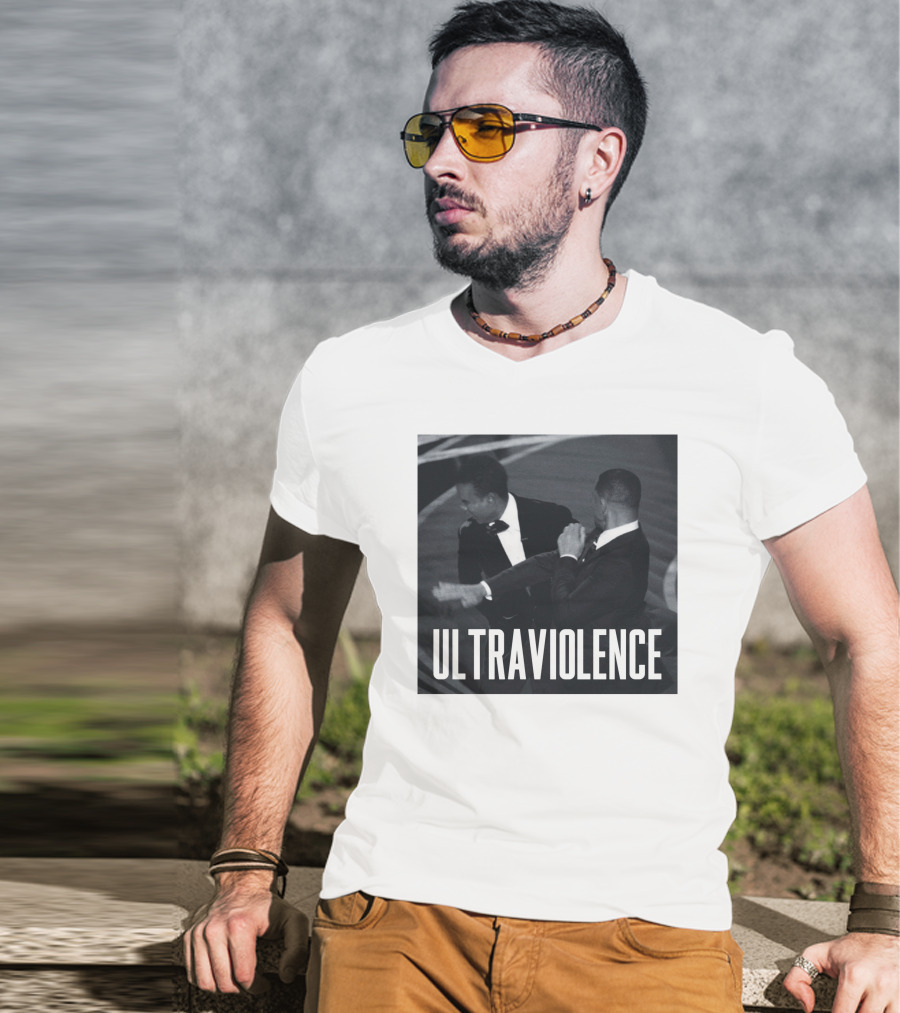 Ultraviolence He Hit Me And It Felt Like A Kiss Black And White Iconic Moment T-Shirt