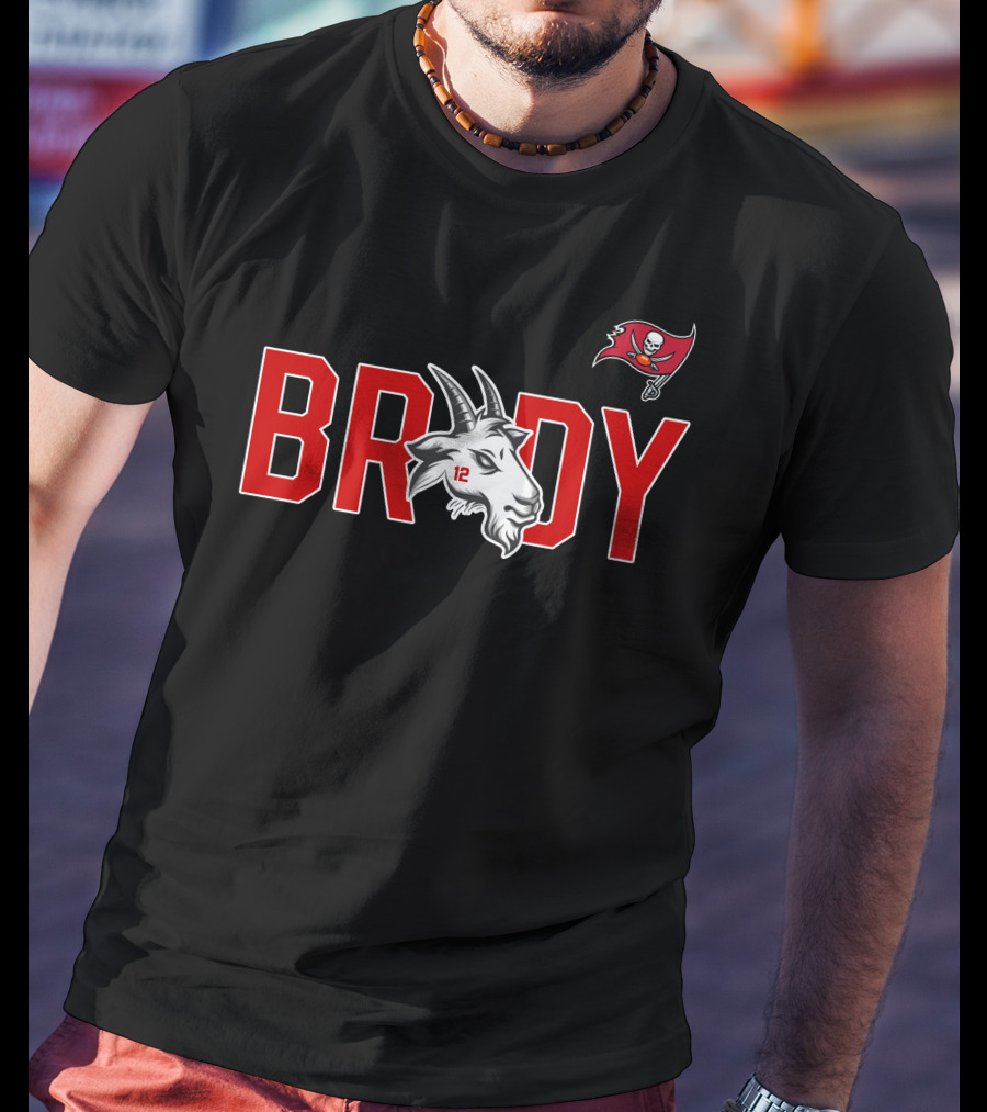 Tom Brady Buccaneers Goat With 12 Jersey And Flag T-Shirt