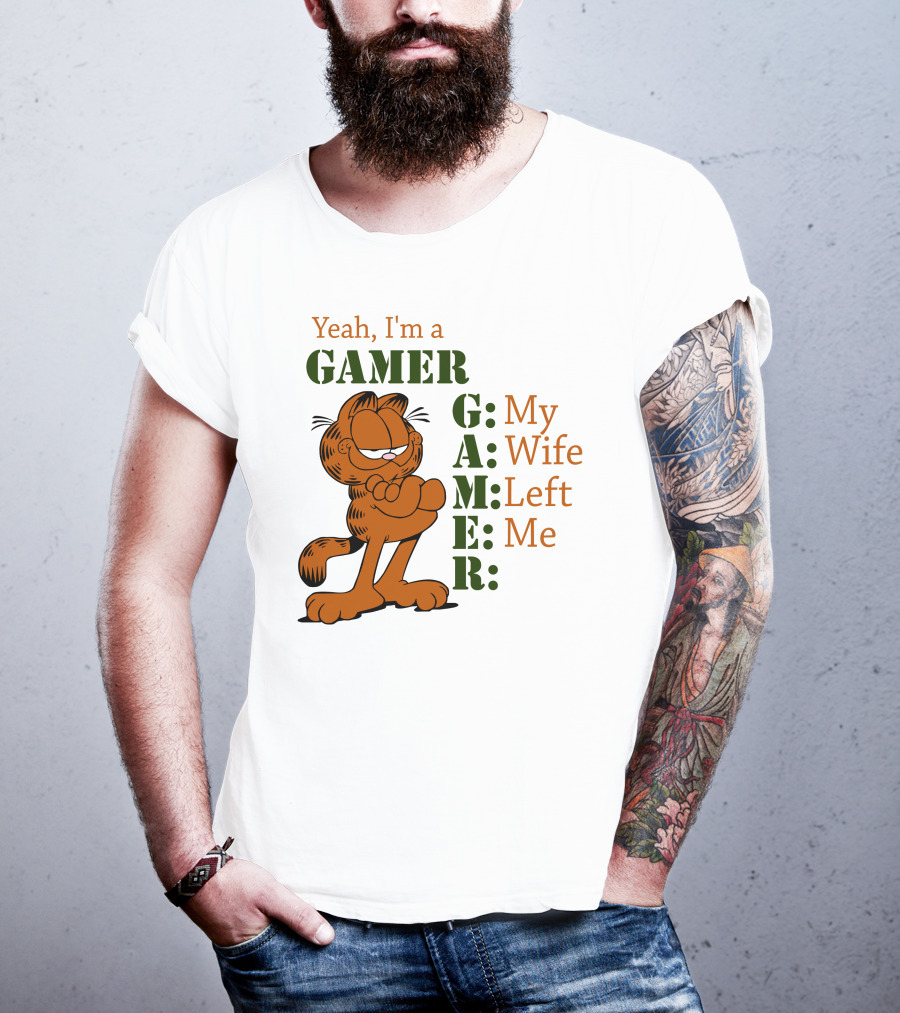 Yeah I'm A Gamer My Wife Left Me Garfield T-Shirt
