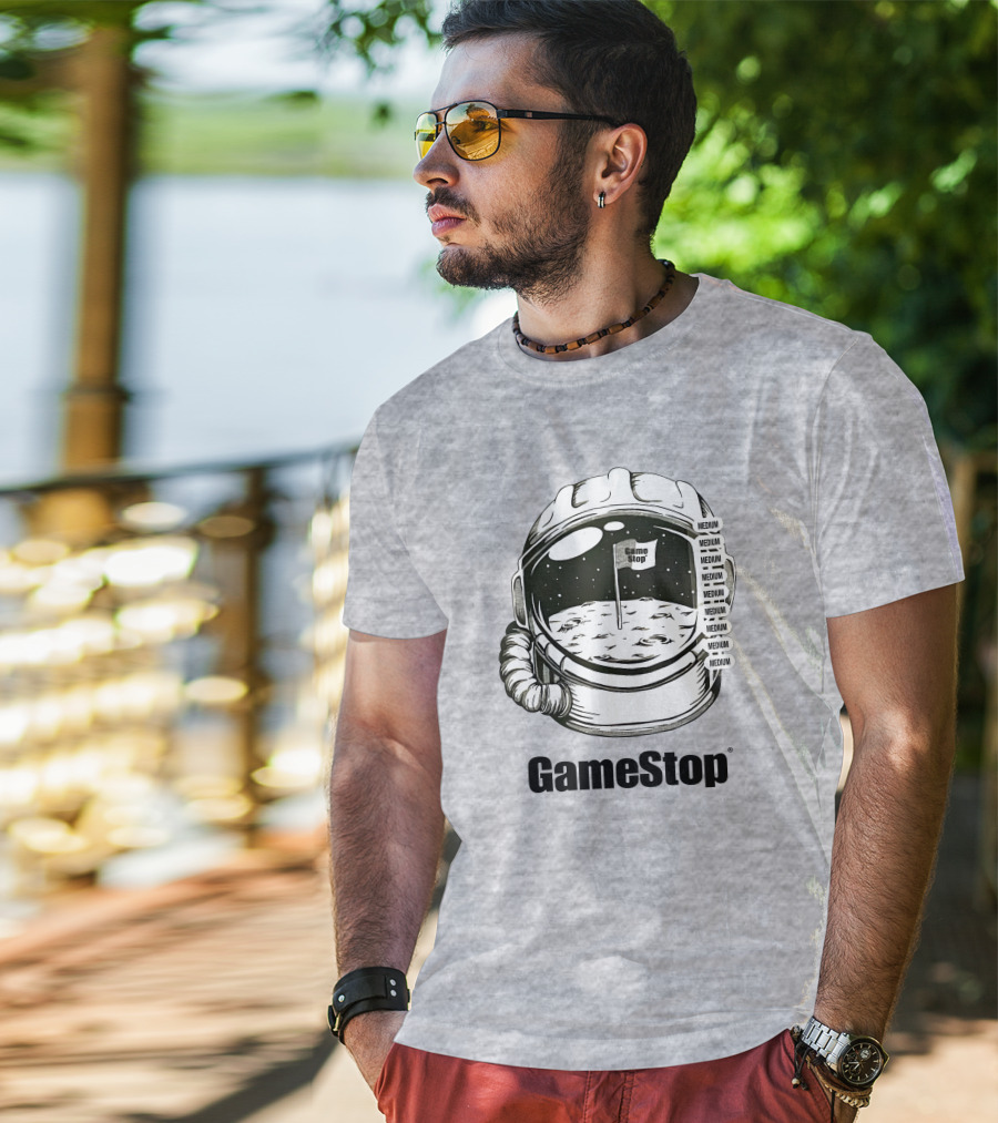 GameStop Astronaut Moon Medium Flag T-Shirt