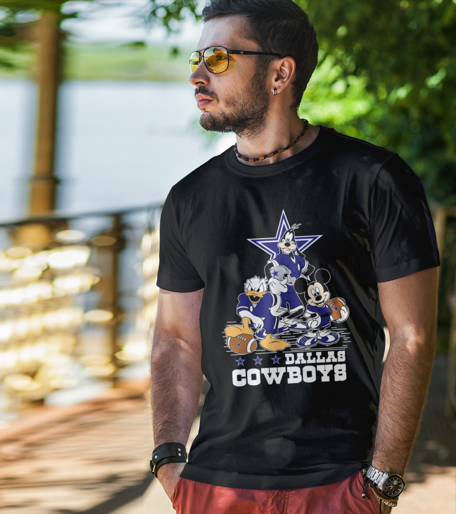 Mickey Mouse Donald Goofy Dallas Cowboys Football Stars T-Shirt