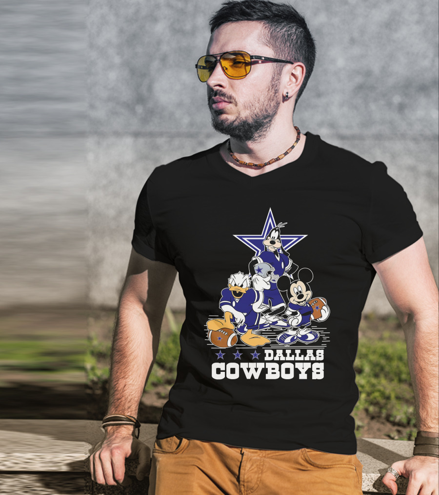 Mickey Mouse Donald Goofy Dallas Cowboys Football Stars T-Shirt